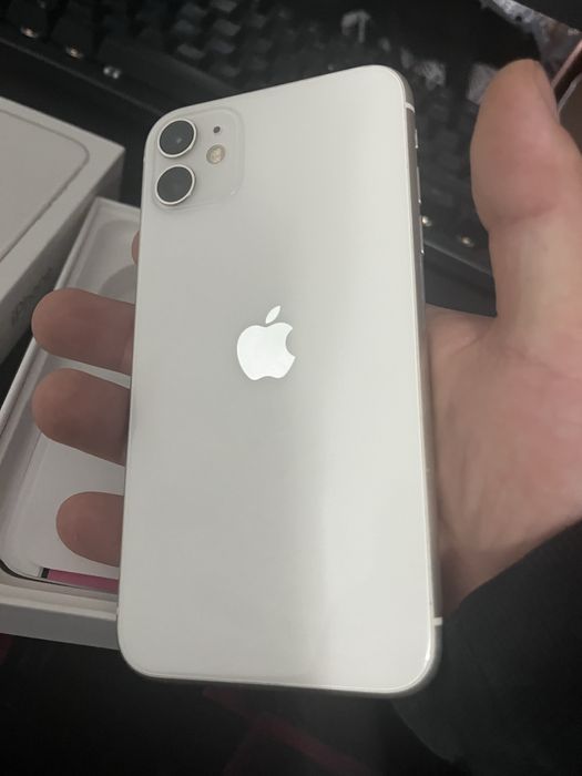 Vand iPhone 11 simplu ca nou !