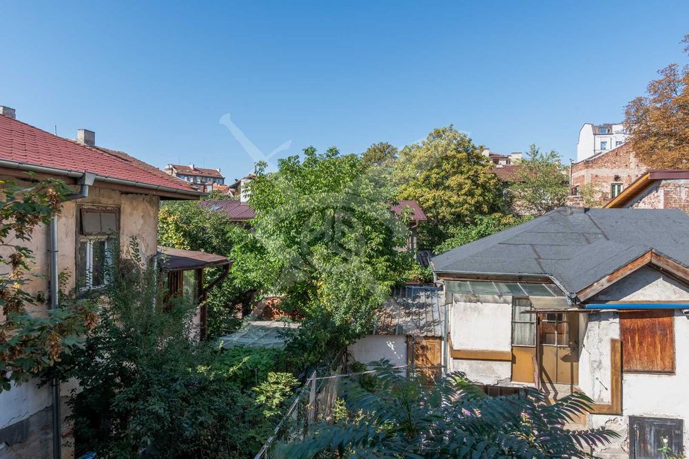 Продава се Етаж от къща в София, Център - 140 кв.м за 1286 €/кв.м - Снимка #11