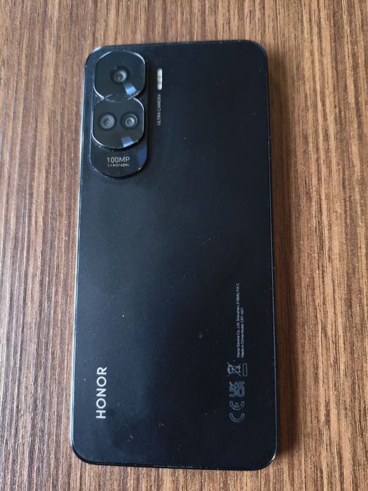 Продавам HONOR 90 lite