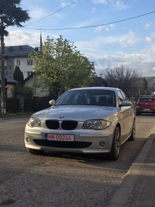 Vand bmw 118i, stare foarte buna de functionare
