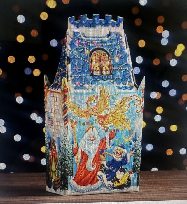 Подарочные новогодние коробки, кульки, упаковка