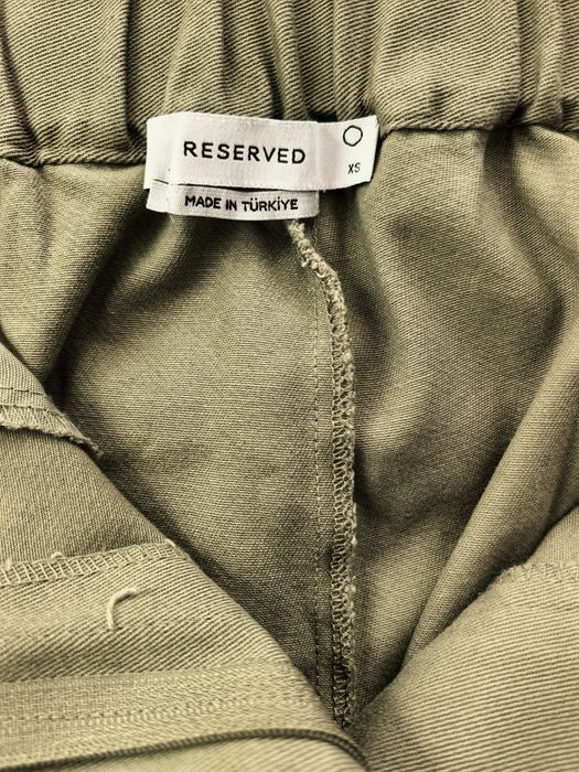 Vând pantaloni Reserved XS