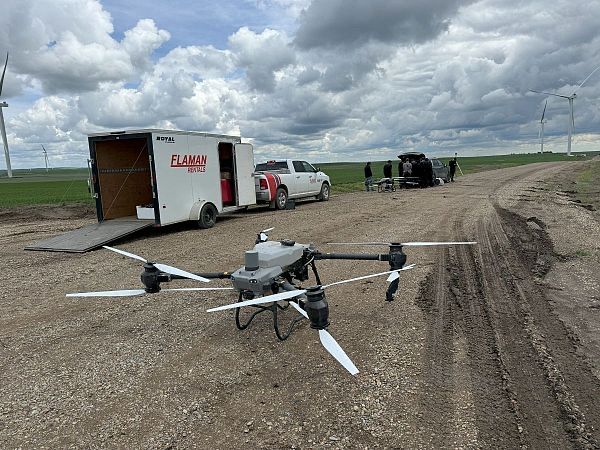 Пръскане със земеделски дрон DJI AGRAS T50