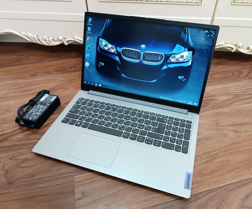 Ноутбук LENOVO 2024 IDEAPAD современный.