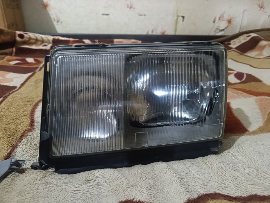 Фары на Мерседес 124 простой