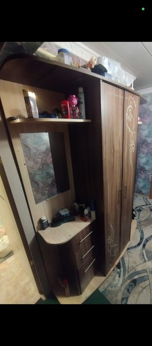 Продам Прихожку БУ