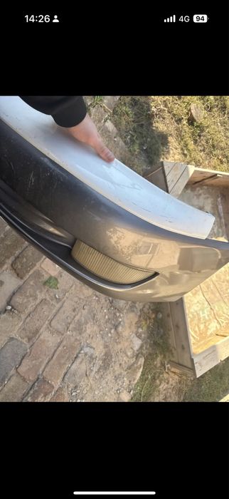 Бампер передний toyota