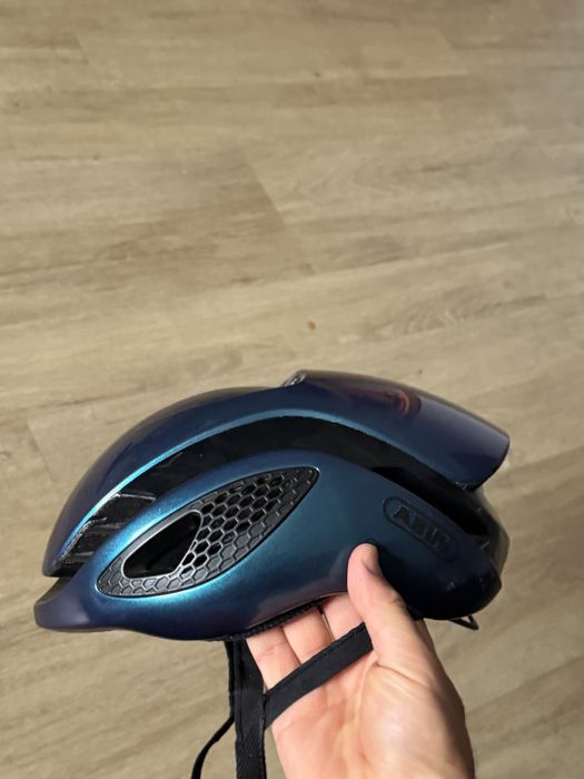 Cască ABUS GameChanger 2.0, flip flop. Nouă.