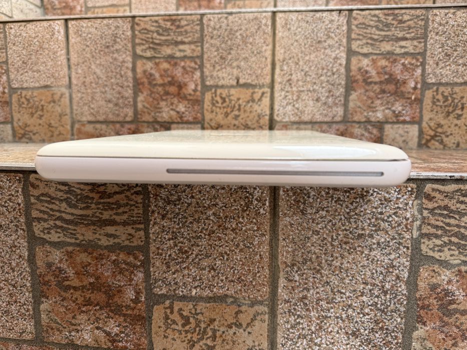 Oferta! MacBook Carcasa Plastic de Colectie + Magic Mouse retro!