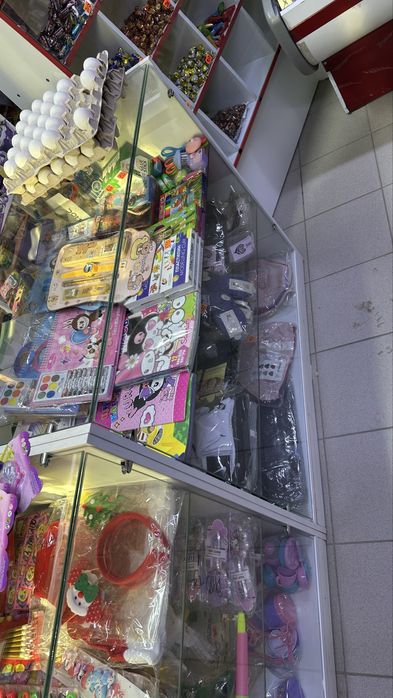 Ветриный и Конфетница