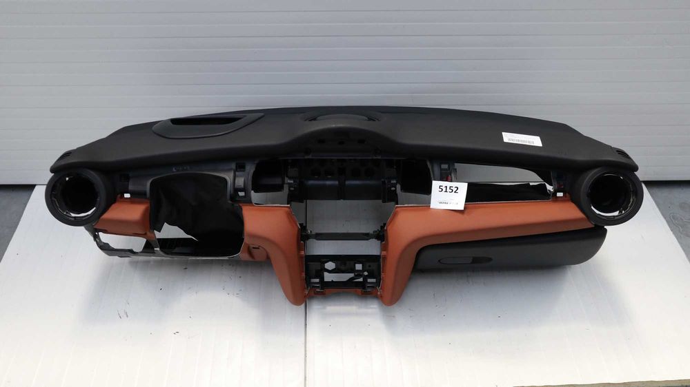 Арматурно табло Мини Ф55 Ф56 Ф57 MINI F55 F56 F57 с хедъп