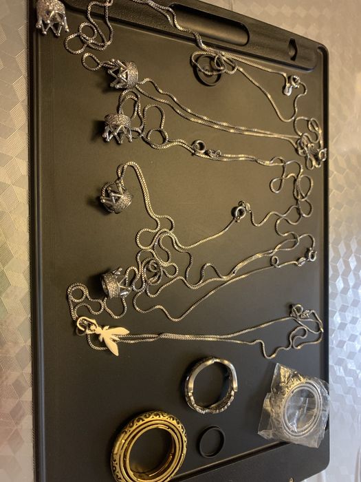 Lot obiecte colectie lantisoare si inele noi silver/inox cadou king