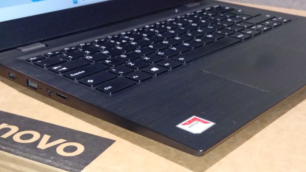 Тъчскрийн лаптоп Lenovo 14w | Windows 11