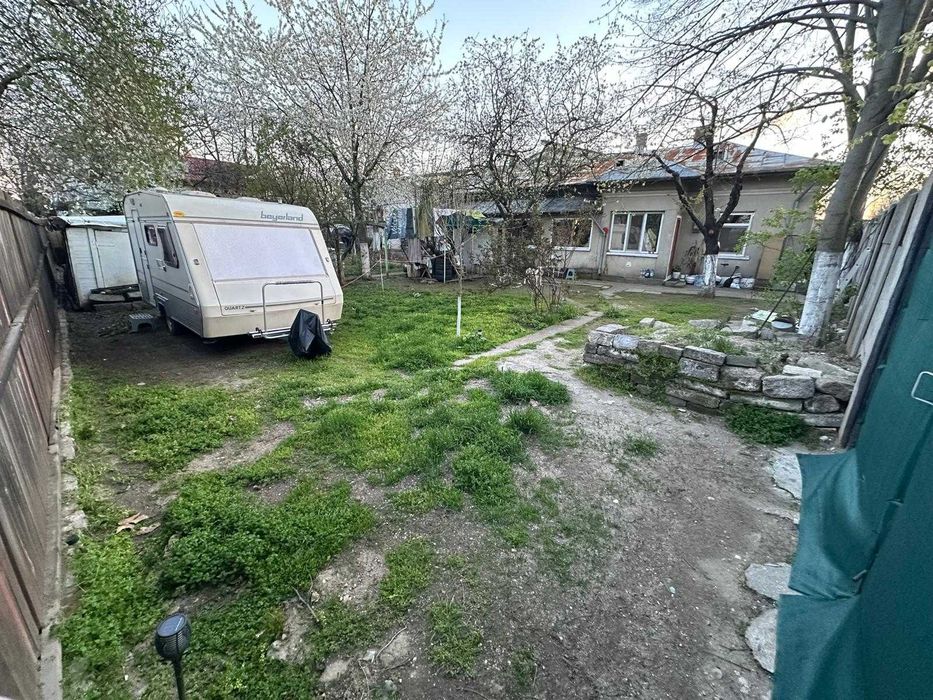 Casa cu teren de vanzare | Slatina