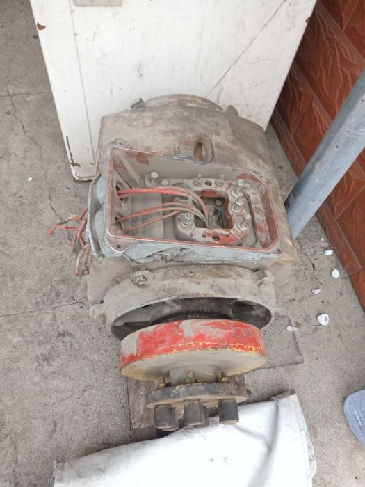 Двигатель асинхронный