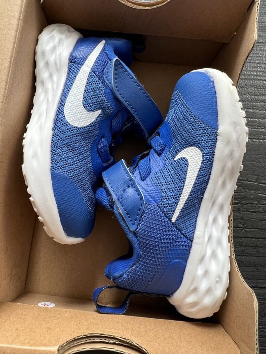 adidasi Nike bebelusi,marime 19.5