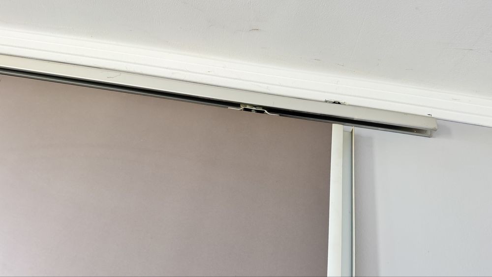 Интериорна плъзгаща врата.