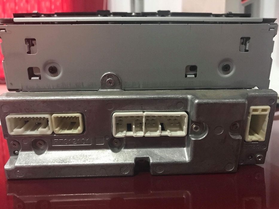 CD за Toyota Avensis 2012г. (T27)