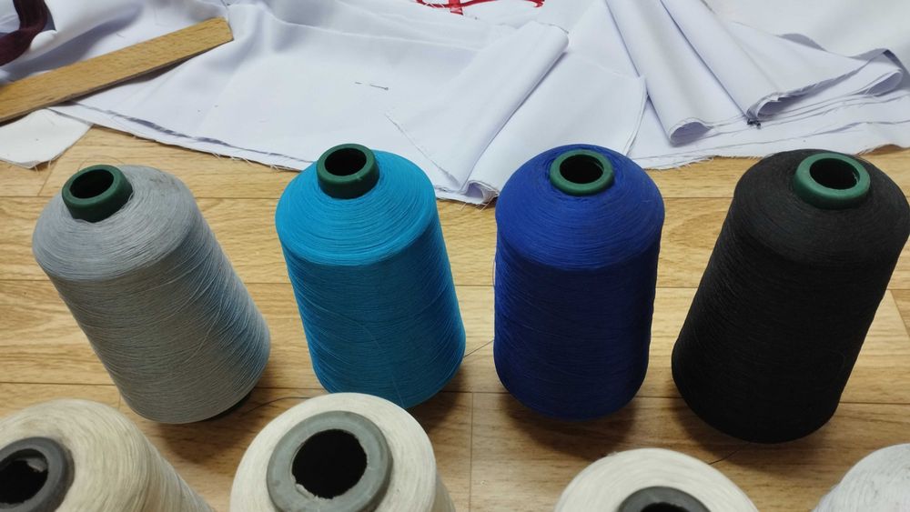 нитки для оверлока и распошивалки