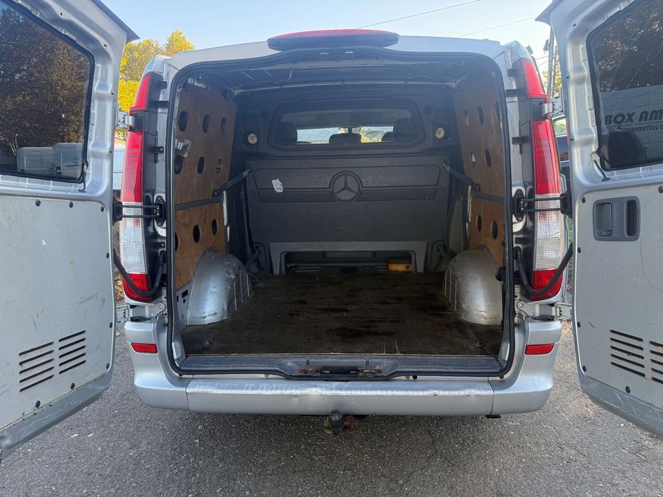 Mercedes-Benz Vito-Long Mercedes Vito-Long 6 locuri + Marfa.