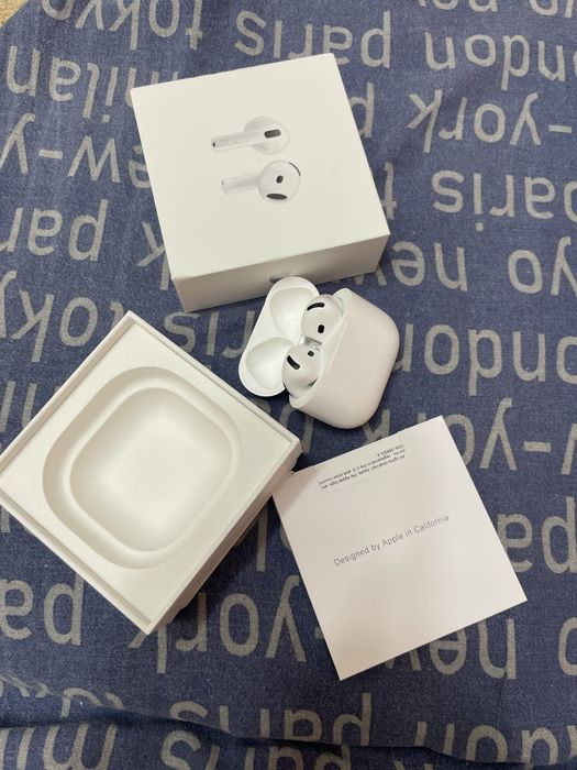 Продам Airpods 4 / аирподс 4