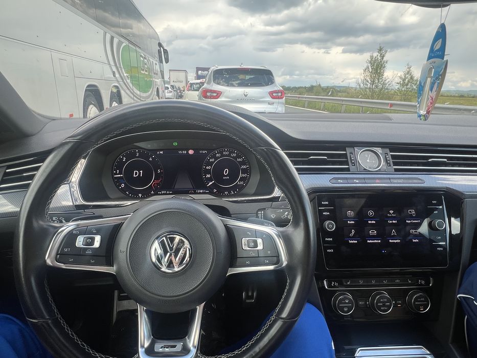 Vw arteon usor avariat