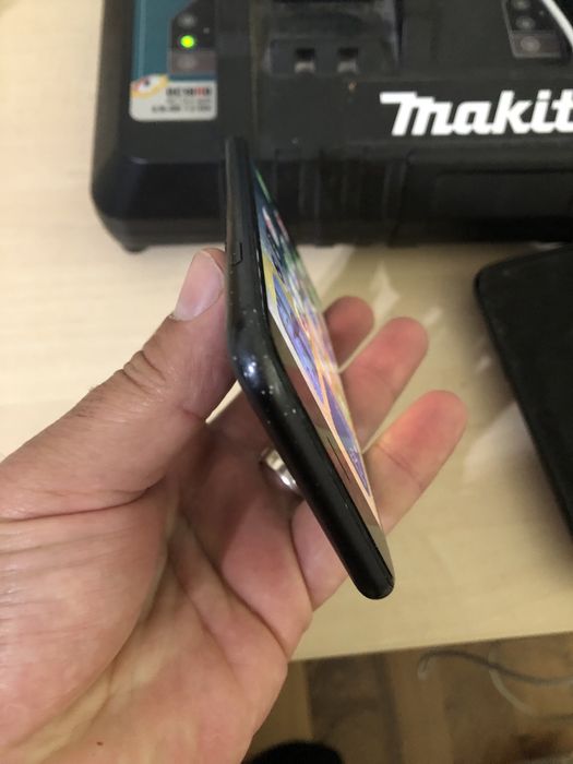 Vand 2 Iphone X  defecte si un iphone SE 2020 defect
