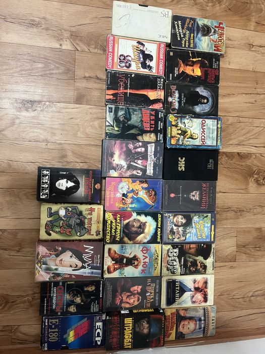 Продам касетник рабочий с косетами