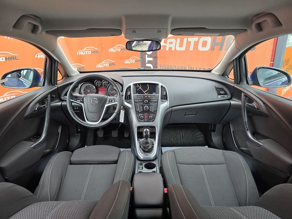 Opel Astra J Break Finantare Rate-Cred