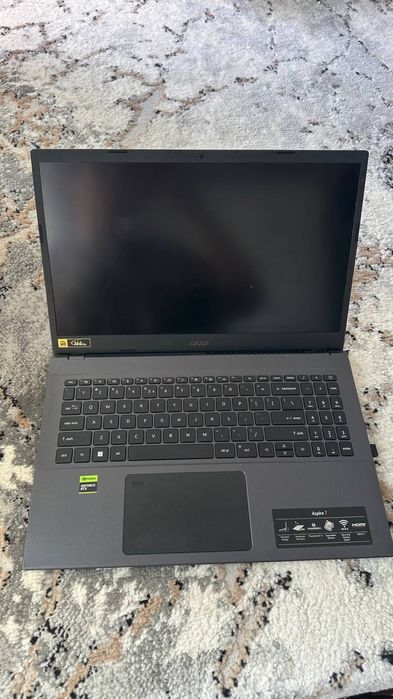 Acer Aspire 7 Intel core i5