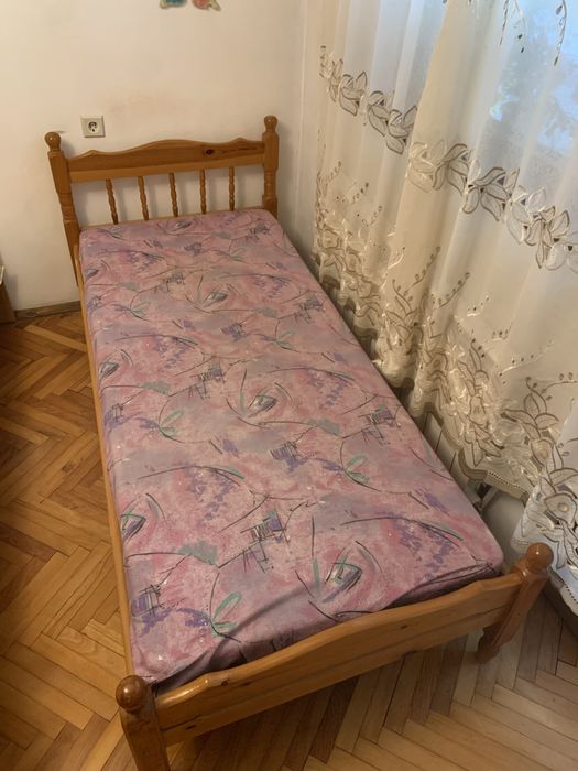 Единично легло - масив