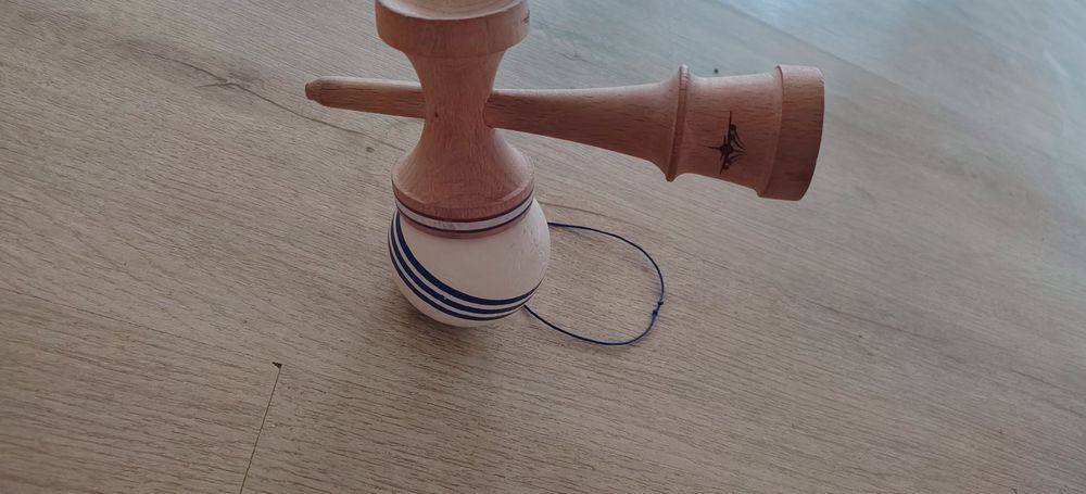 Kendama usa jet stripes