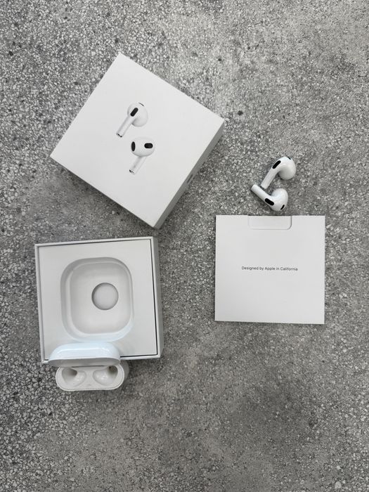 AirPods (3rd generation)