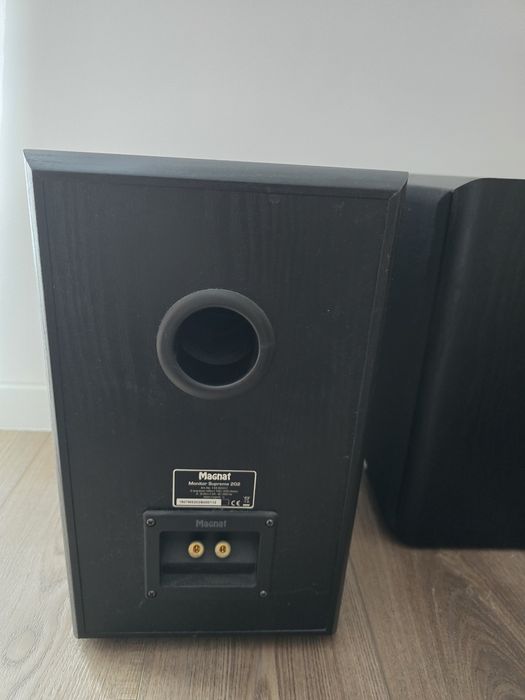Vând set de boxe Magnat – Monitor Supreme 202 și Center 252