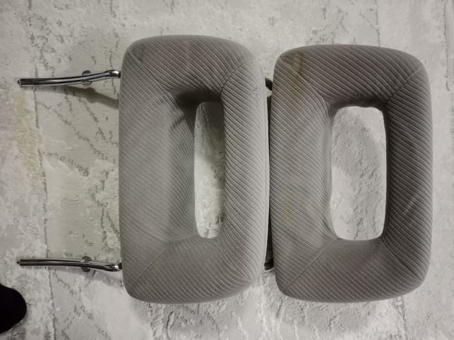 Продам подголовники на Ауди
