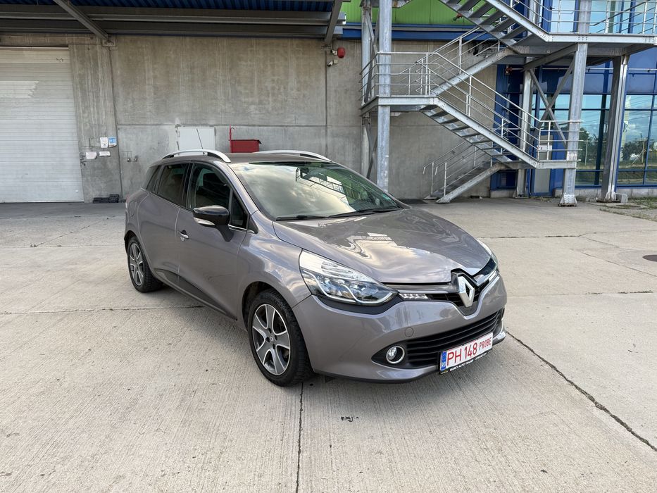Renault Clio 4 Night&Day Line , fabr.2015 , 1.5 dci , 218.000 km , Led , Istoric Km + Carte Service !!