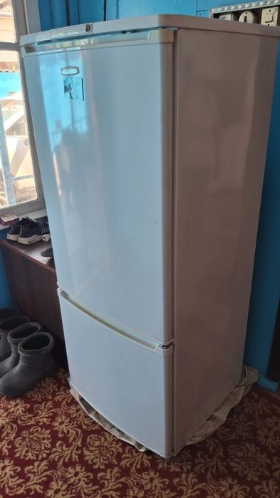 Продам холодильник Бирюса