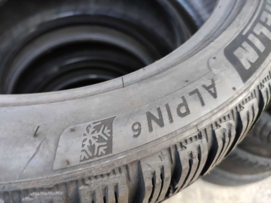 4бр Зимни гуми 225 45 17 - Michelin