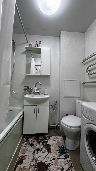 Продам 2шку в районе Парка победы