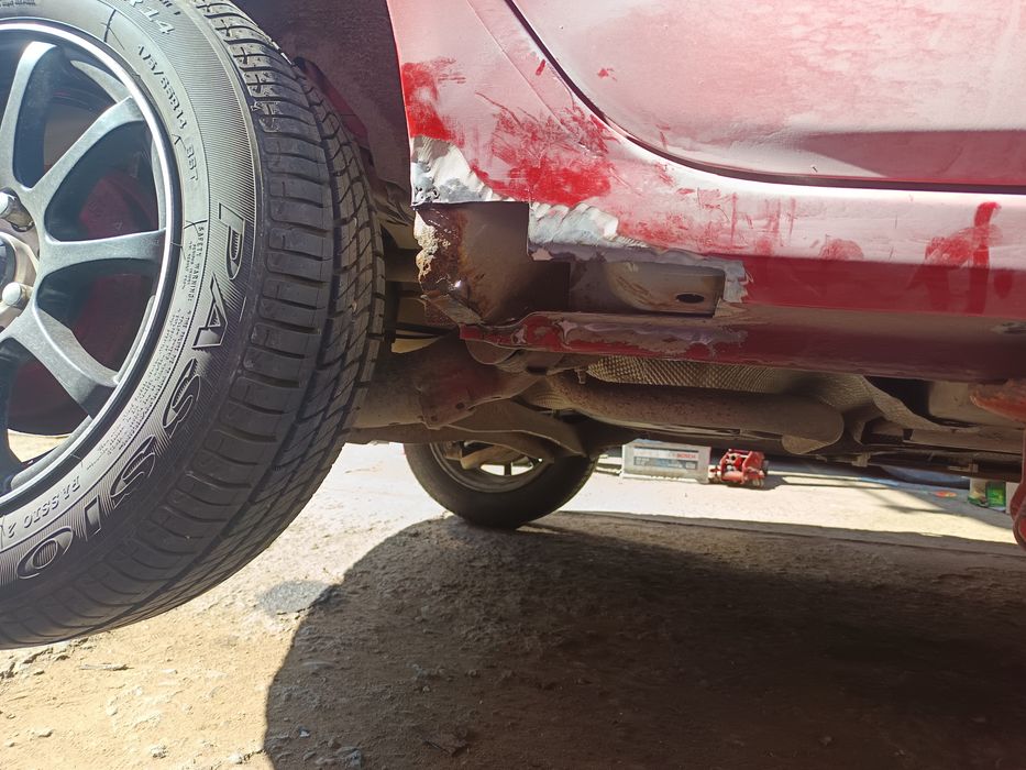 Servicii de tinichigerie/sudură auto