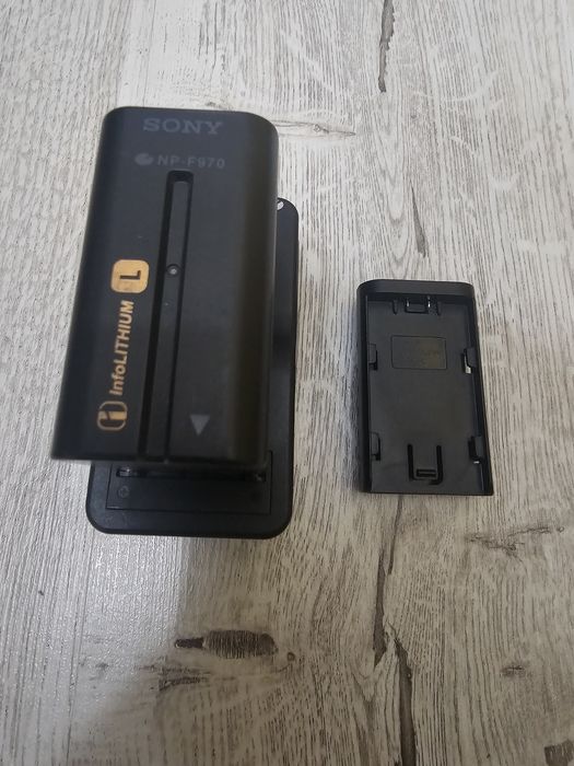Pachet Lampa Apurture Al H198C Acumulator Original Sony NP F970