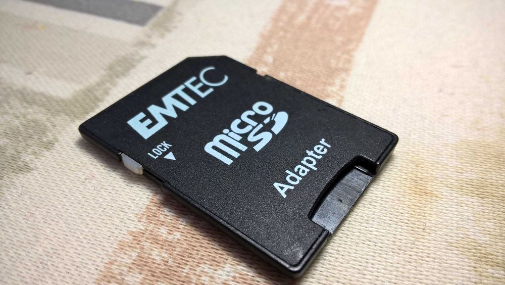 Adaptor card - microSD la SD