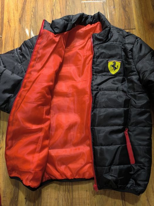 Куртка новая 48/50р