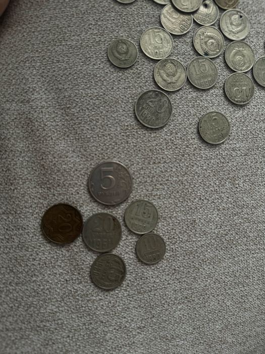 Продам серебренные монеты