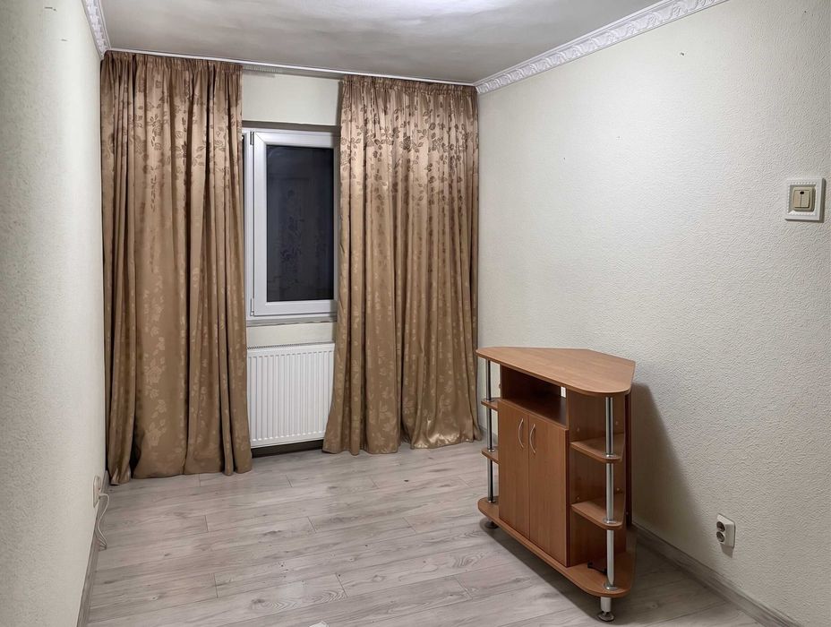 Apartament 3 camere decomandat, parter, mobilat, boxă, zona 5 Calarasi / Farfuria