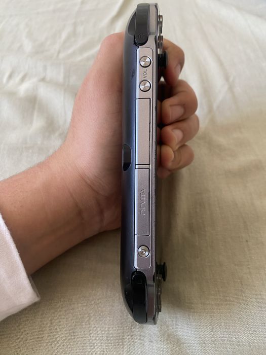 Ps vita в отличном состоянии