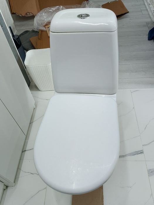 Унитаз продаётся