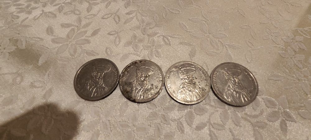 Vând monede de colecție 100 lei din 1993, 1994, 1995