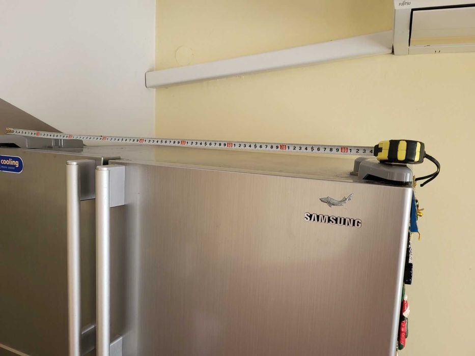 Хладилник § фризер Samsung с 2 врати и диспенсър за лед и вода