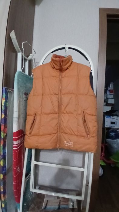 Продам пуховик автоледи.